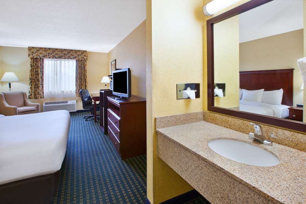 Quality Inn - thumb 10