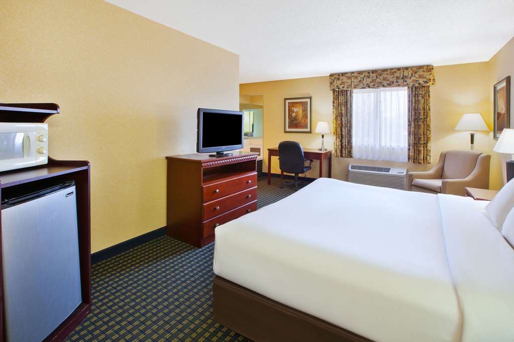 Quality Inn - thumb 11