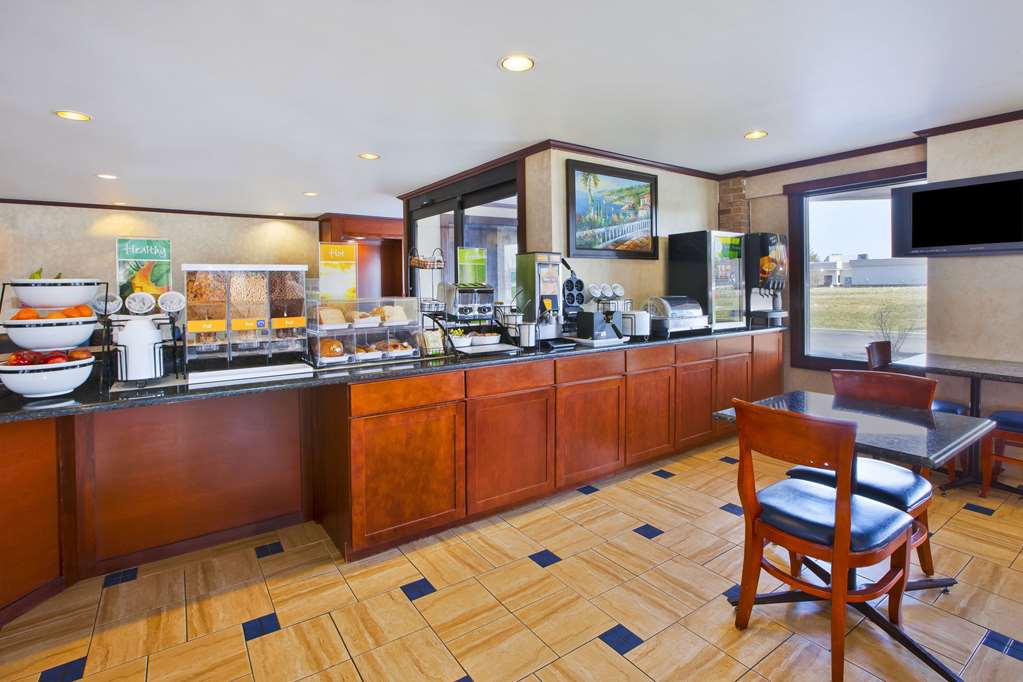 Quality Inn - thumb 15