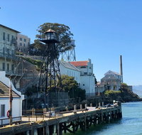 Alcatraz Tour plus Muir Woods and Sausalito Day Trip - Accommodation Missouri