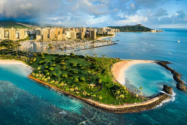 Royal Crown of Oahu - 60 Min Helicopter Tour - Doors Off or On