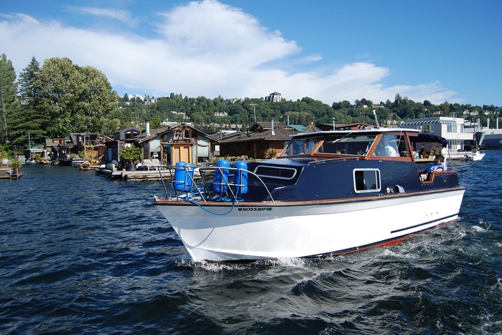 Private Seattle Sightseeing and Cocktail Cruise