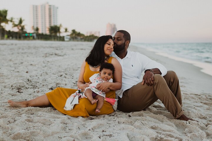 Private Vacation Photography Session With Local Photographer In Ft. Lauderdale - thumb 0