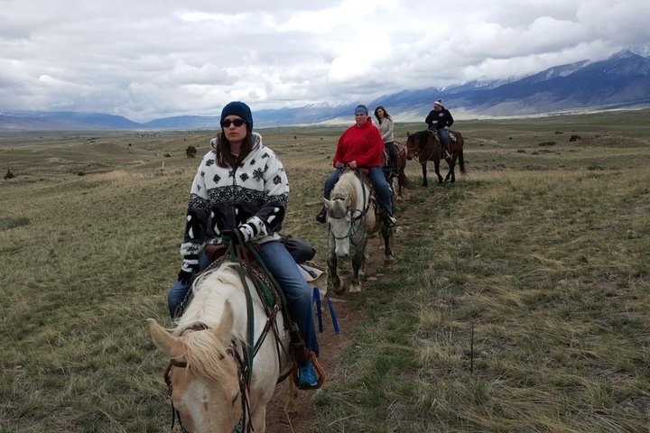 Erik's Ranch Property Trail Ride On The Countryside Of Montana - thumb 2