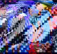 American Dream Black Light Indoor Mini Golf Ticket - Accommodation Missouri