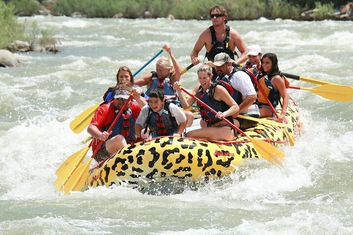 Scenic Float On The Yellowstone River - thumb 3