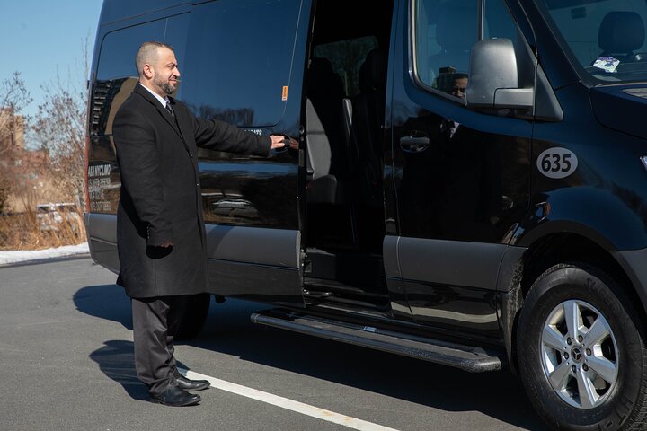 Private New York City Airport Arrival Transfer by Luxury Sprinter EWR JFK LGA