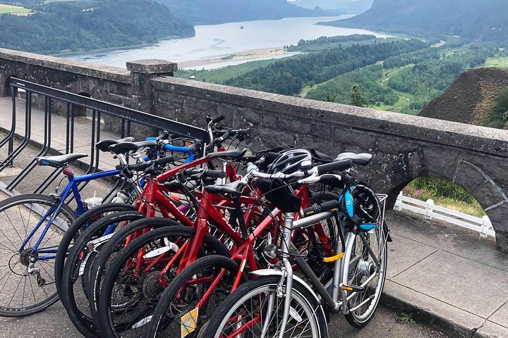Hike and Bike Tour to Columbia River Gorge Waterfalls