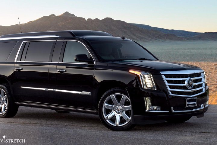 LGA Airport Transfers To Manhattan In Luxury Black SUV - thumb 2