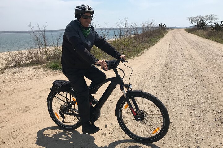 Electric Bike Tour on Shelter Island