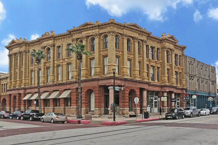 Dark of the Moon Ghost Tour and Red Light District combined. Awesome adventure