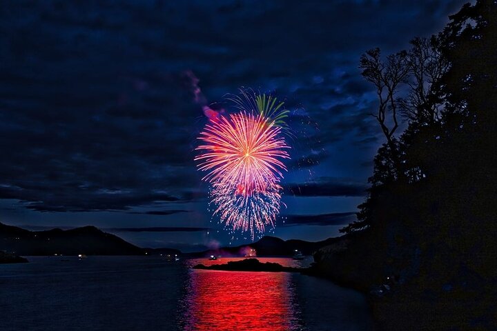 Small-Group Orcas Island Historic Yachting Cruise