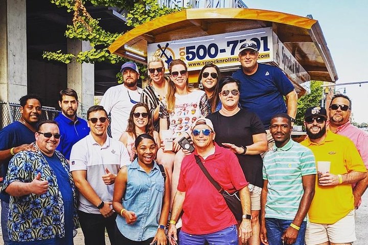 2-Hour Private Pedal Tavern Pub Crawl in Downtown Memphis