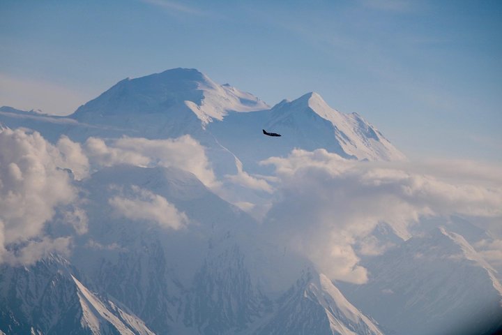 Denali Peak Sightseeing by Plane